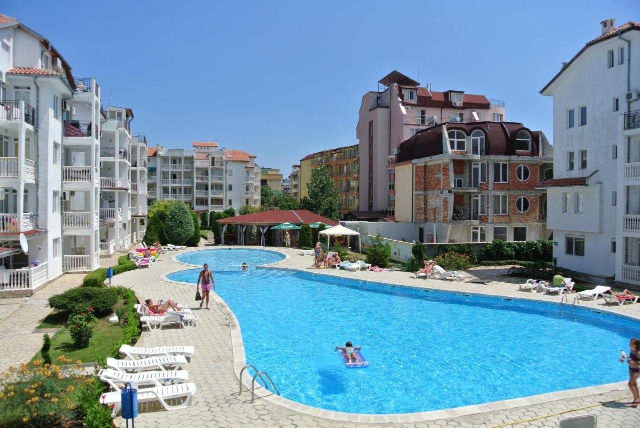 Bravo 5 Holiday Home Солнечный берег Экстерьер фото