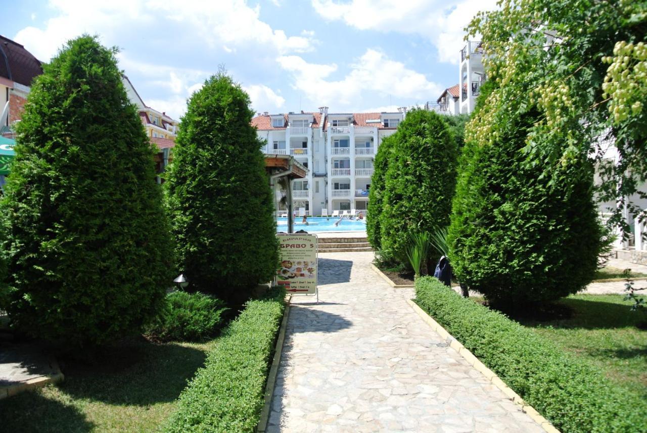 Bravo 5 Holiday Home Солнечный берег Экстерьер фото