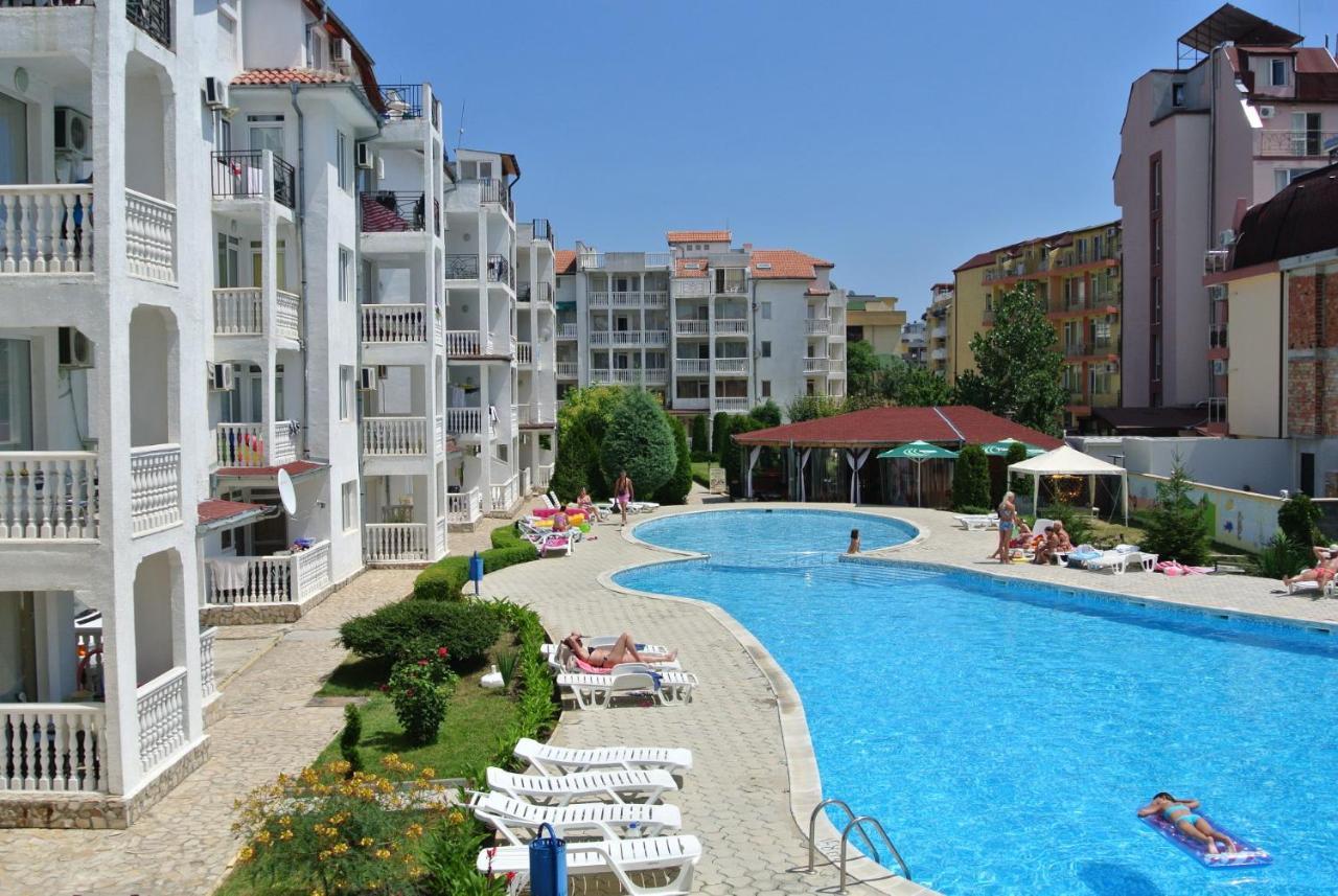 Bravo 5 Holiday Home Солнечный берег Экстерьер фото