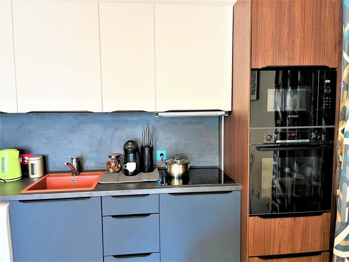 Bravo 5 Holiday Home Солнечный берег Экстерьер фото